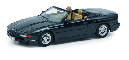 BMW 850i Cabriolet, Metallic schwarz